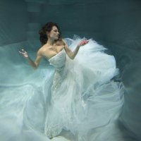 Фотопроект "Подводная невеста" :: Мария Ларсен 