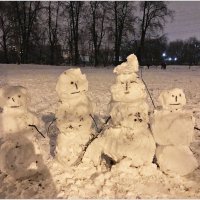 Снежная семейка. :: Валерия Комова