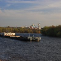 На реке. :: Victor Klyuchev