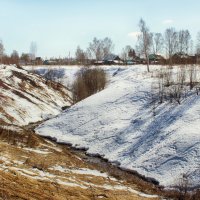 весна и зима сошлись на двух склонах :: Сергей Бойцов