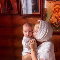 Мама с младенцем :: Элина Лисицына