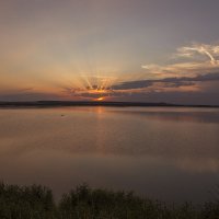 Вечер на водохранилище 2017 :: Юрий Клишин