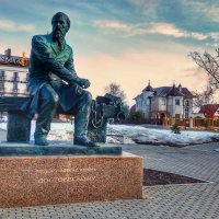 Тобольск. Памятник Достоевскому. :: Лана Коробейникова