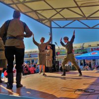 Танцы на сцене(9 мая на ярмарке"Юнона")... :: Sergey Gordoff