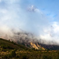 Облако и гора :: Геннадий Мельников