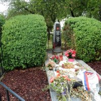 Памятник русскому воину в Градчанах :: Елена Гуляева (mashagulena)