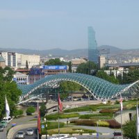 Мост Мира - пешеходный мост через реку Куру в Тбилиси. :: Наиля 