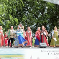 Выступление фольклорной группы в  Константиново :: Agapa ***
