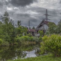 Вдали от шума городского, машинных пробок и людей, у водоёма небольшого. Жаль - не хватает лебедей. :: Михаил "Skipper"