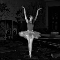 Танец с приведениями :: Екатерина Рябинина