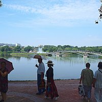 Июль в Царицыно. :: Владимир Драгунский