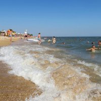 Хорошо отдыхать на Азовском море, благодаря мягкому климату и тёплой воде :: Татьяна Смоляниченко