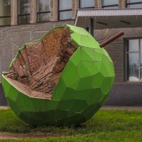 Скульптура Зелёное Яблоко :: Сергей Цветков