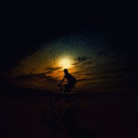 cyclist at sunset :: Max Kenzory Experimental Photographer