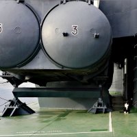 Корабельная кошка и ракетные контейнеры :: Кай-8 (Ярослав) Забелин