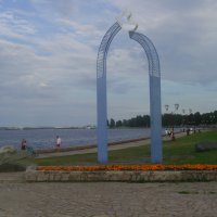 Монумент "Искра дружбы" (народная версия - памятник Газпрому) :: Виктор Мухин