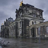 НА ТЕРРАСЕ БРЮЛЯ. По дождливому Дрездену. Продолжение. :: Виталий Половинко