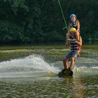 Водный спорт или покатушка по воде. :: Олег Пучков