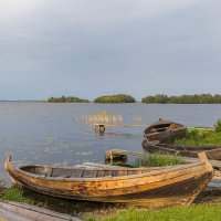 Экспозиция лодок в Кижском заповеднике :: Роман Турбаев 