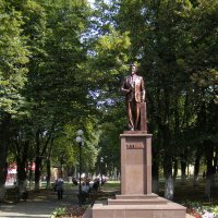 памятник Калинину М.И. :: Анна Воробьева