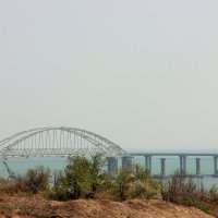 Крымский мост. :: Лариса Исаева