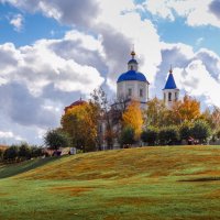 Осень в городе :: Алексей Кадыков 