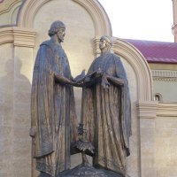 Памятник благоверным Петру и Февронии открыт в Казани в День народного единства 4 ноября 2018 :: Наиля 
