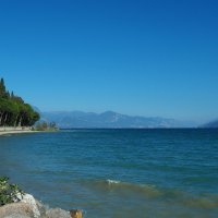 Сирмионе озеро Гарда Италия :: wea *