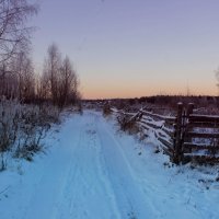 Бульвар Де-Воланта, город Тихвин :: Сергей Кочнев