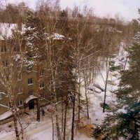 Дворик после снегопада. :: Мила Бовкун