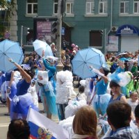 Зонтики в День города :: Андрей Макурин