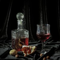 Гранатовое вино... :: Алексей Мезенцев