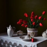 Натюрморт с тюльпанами. :: Оксана Евкодимова