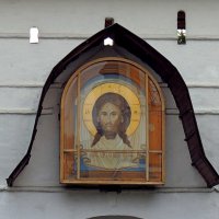 Спас Нерукотворный, икона над входом Новоспасского монастыря :: Александр Качалин