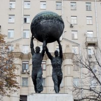Памятник «Миру – мир!» :: Александр Качалин