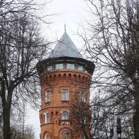 Водонапорная башня во Владимире :: Лидия Бусурина