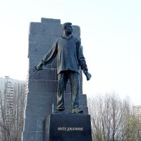 Памятник Мусы Джалилю :: Александр Качалин
