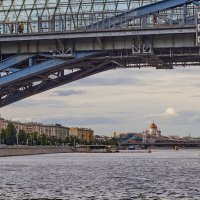 Стеклянный мост. :: Виталий Бобров