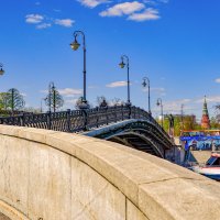 Мост через обводной канал. к Болотной площади. :: Александр Леонов