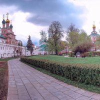 В Новодевичьем. :: Александр Леонов