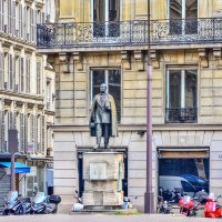 Памятник барону Жоржу Осману, который спроектировал современный облик Парижа :: Eldar Baykiev