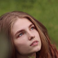 Портрет в зеленой листве :: Анастасия Белякова