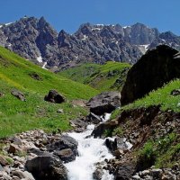 ДРУГАЯ ДОЛИНА, большой камень. :: Виктор Осипчук