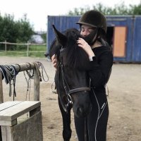 Девочка с лошадью :: Liudmila Antonova