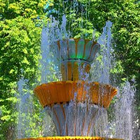 Великие Луки, фонтаны начали работать с 18 июля из-за ковида... :: Владимир Павлов