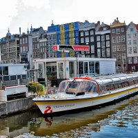 Амстердам. На причале Дамрак. :: Nina Karyuk