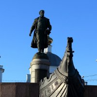 Памятник Афанасию Никитину в Твери :: александр пеньков