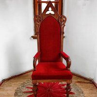 Современный трон. :: Liudmila LLF