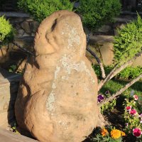 Каменная скульптура в парке Лога :: Людмила Монахова