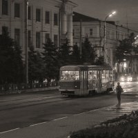 Трамвай,который шел на вокзал... :: Валентин Амфитеатров 